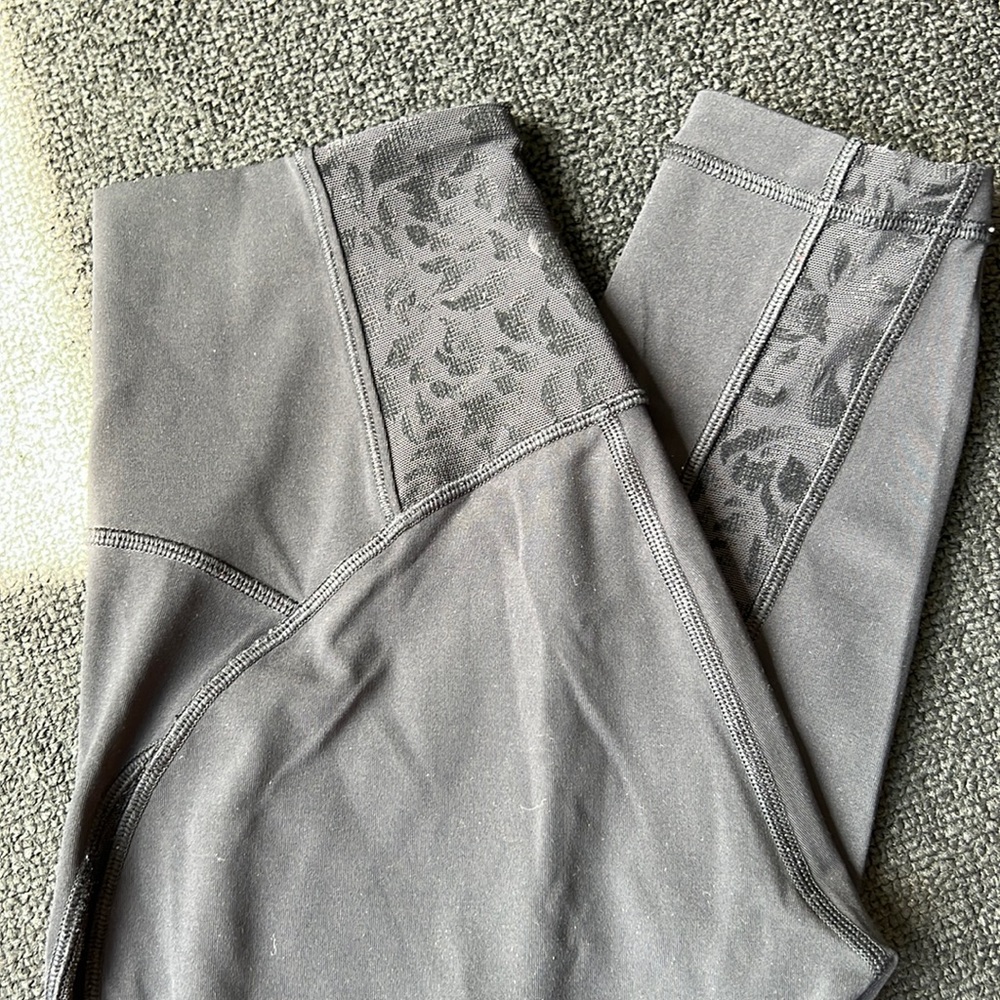 Lululemon Leggings Size 6